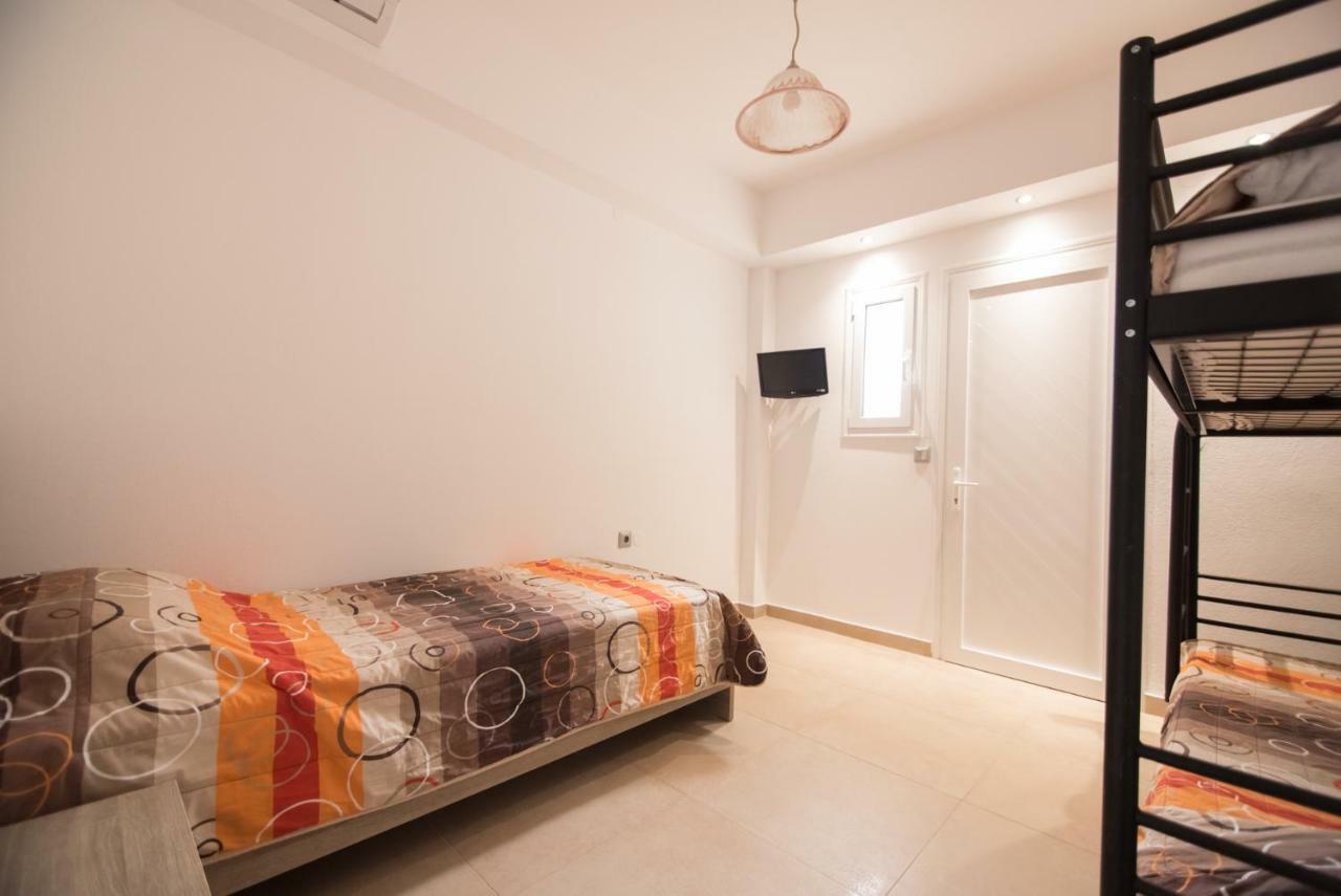 Vicky Rooms Dioniszíu-part Kültér fotó